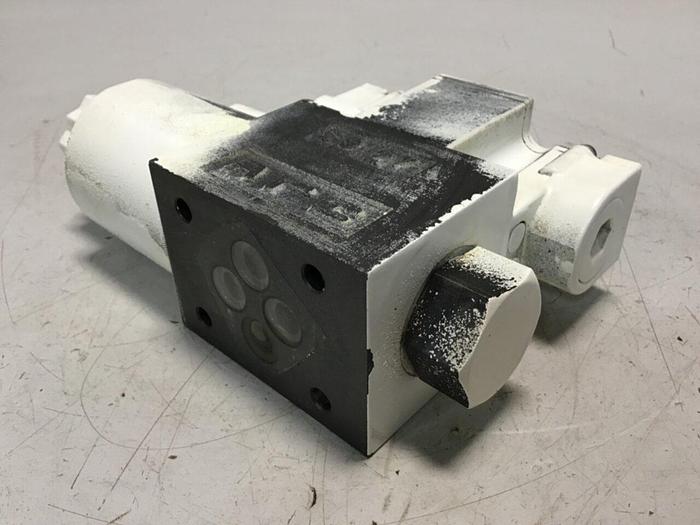 Used YUKEN Directional Valve DSG-01-2B2-D24-60 #130511
