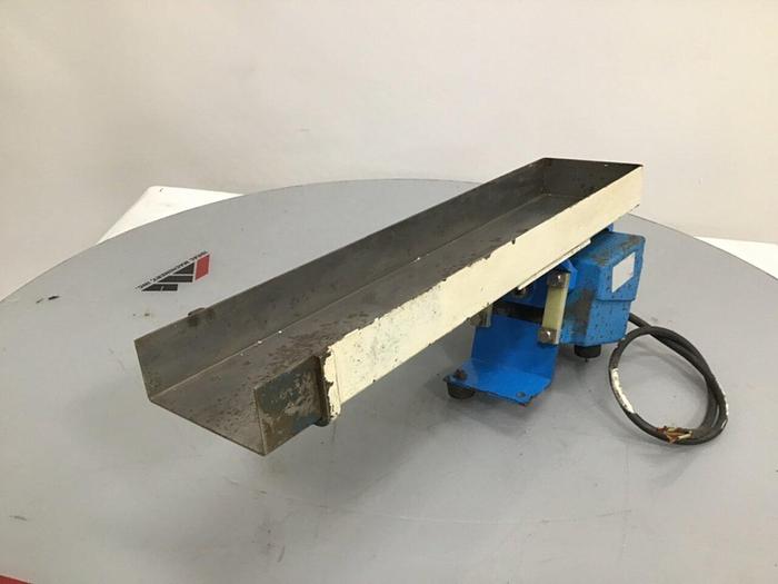Used SYNTRON Magnetic Vibratory Feeder BF01-C TROUGH #132606