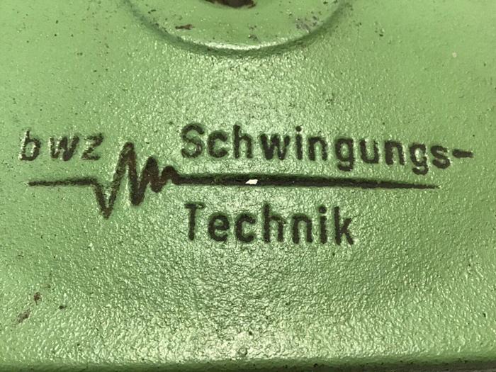 Used TECHNIK Leveling Mount Pad 6 x 6 BWZ-15V #122723