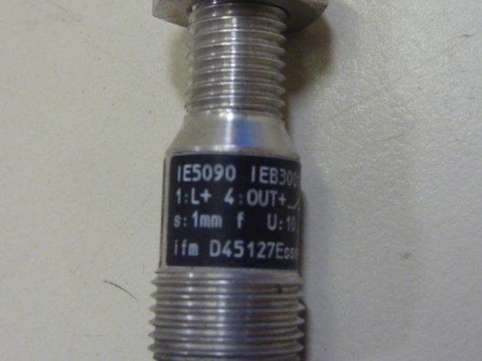 Used IFM Proximity Switch IE5090 #62576
