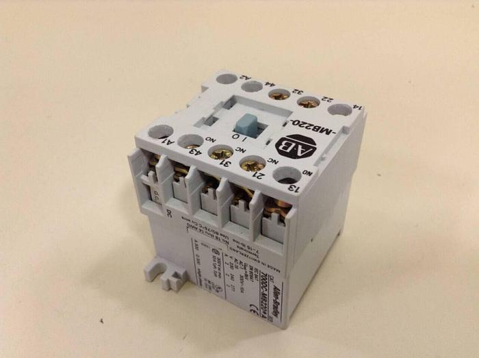 Used ALLEN BRADLEY Contactor 700DC-MB220. SER A #79549