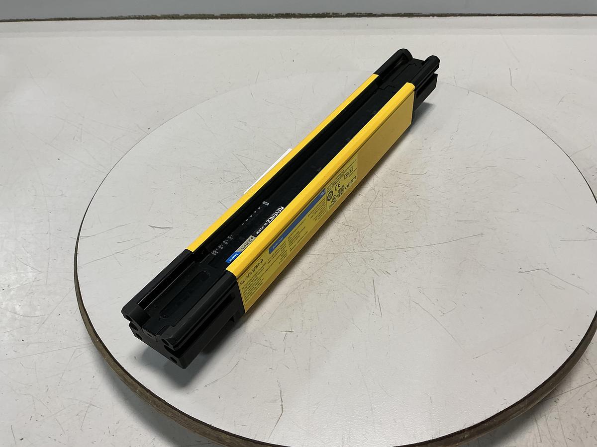 Used KEYENCE SL-V31FM-R