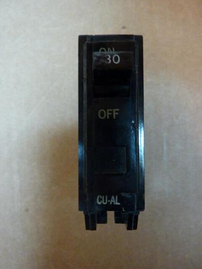 Used GENERAL ELECTRIC / GE 30 Amp Circuit Breaker TQL130 #27711