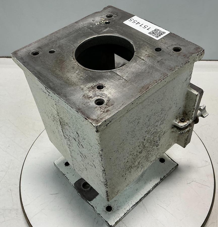 Used METAL FABRICATOR NO MODEL / NO TAG