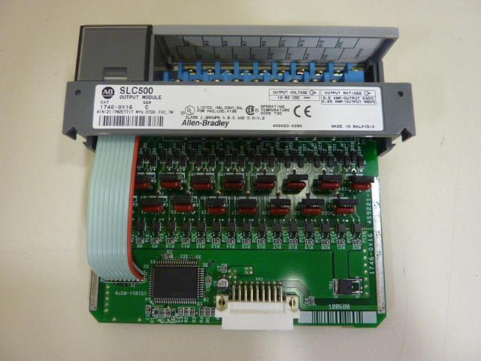 Used ALLEN BRADLEY Output Module 1746-OV16 SER C #47851