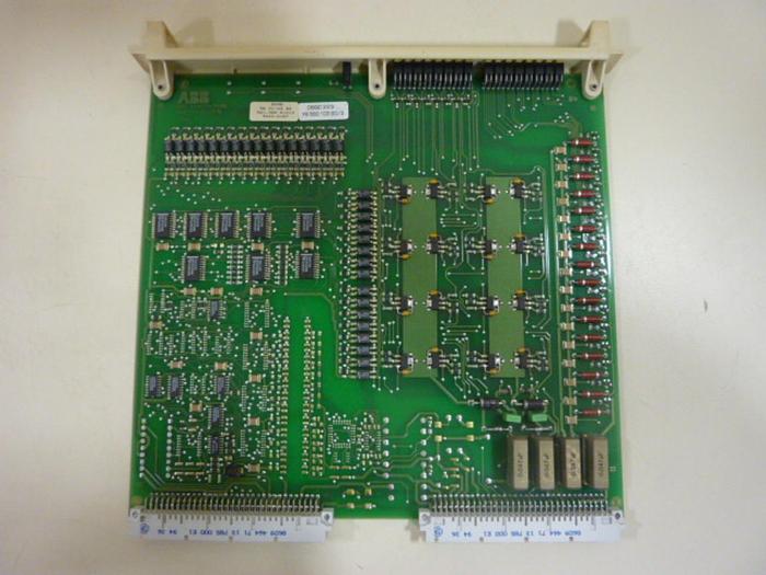 Used ABB I/O Board DSQC 223 YB560103BD/3 Used