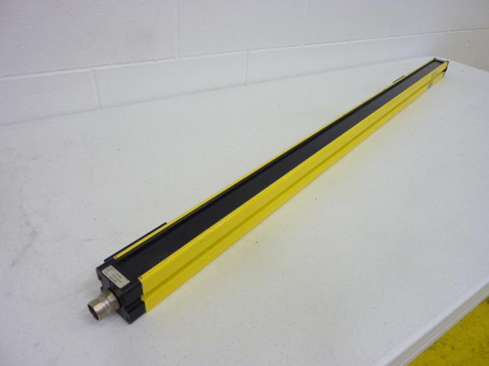 Used SICK OPTIC ELECTRONIC Light Curtain FGSE 1200-22 Used