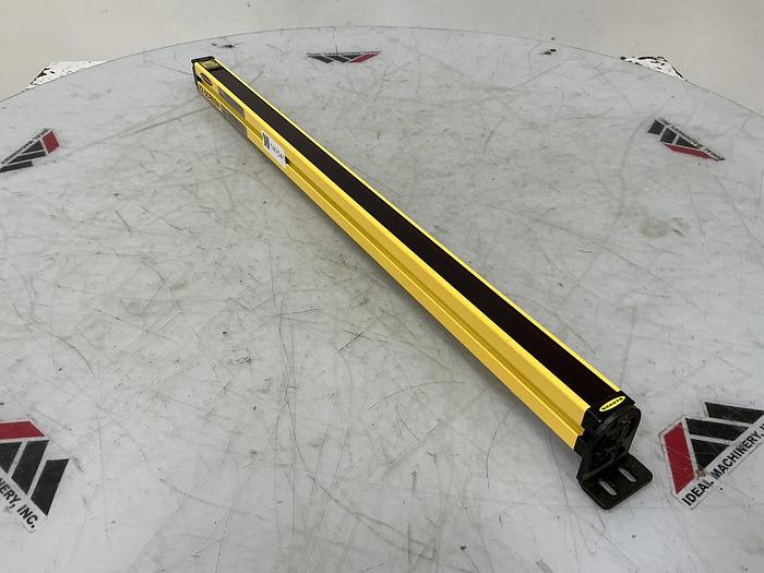 Used BANNER SLSR30-750Q8