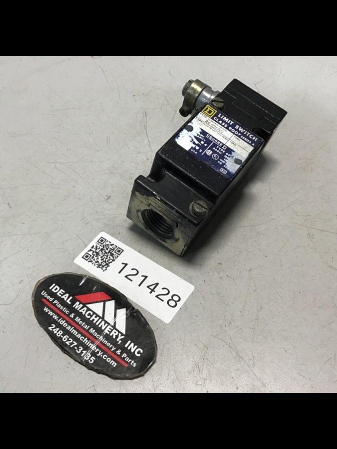 Used SQUARE D Limit Switch 9007-AEQ2699 Used