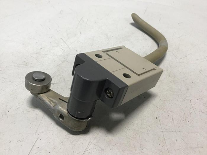 Used OMRON Limit Switch D4C-1620 #122263