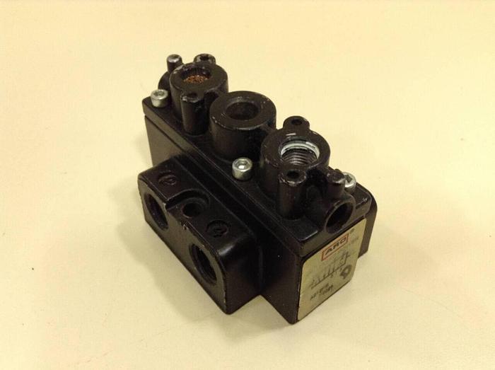 Used ARO Pneumatic Valve A212PS #87275