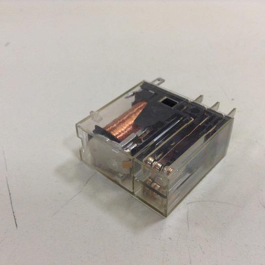 Used ALLEN BRADLEY Relay 700-HK32Z24 SER A #76431