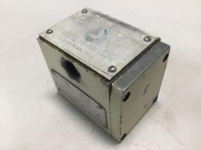 Used VICKERS Directional Valve DG4S4 017B W B 50 #115325