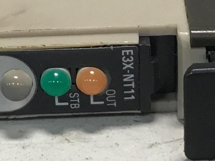 Used OMRON Photoelectric Sensor E3X-NT11 #128467