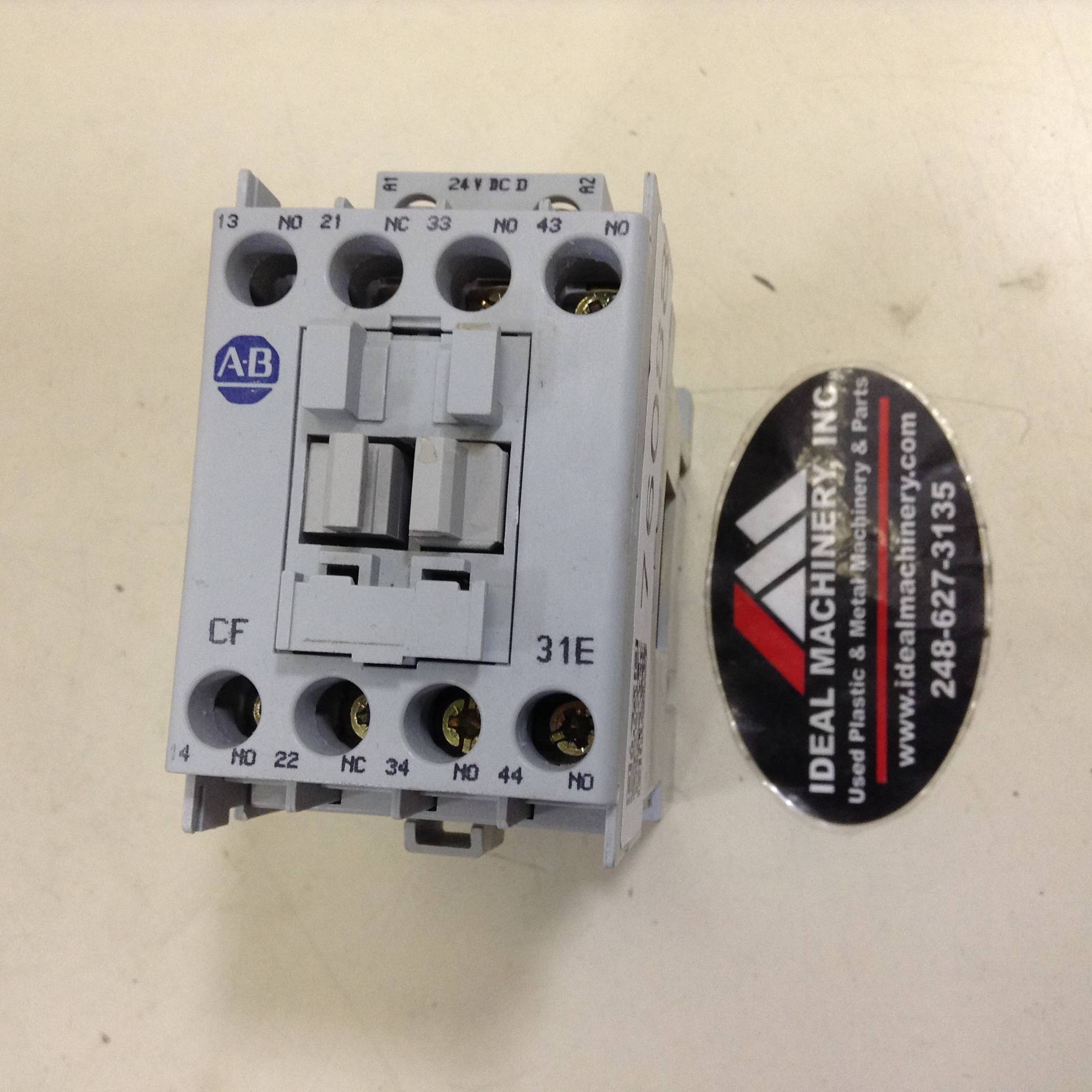 Used ALLEN BRADLEY Control Relay 700-CF310D SER A USED