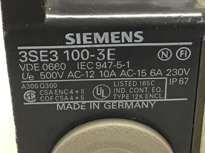 Used SIEMENS Switch 3SE3 100-3E #121186