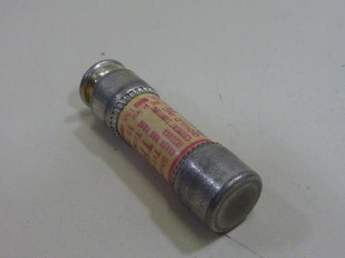 Used GOULD / SHAWMUT 15 Amp Fuse TR15R #26707