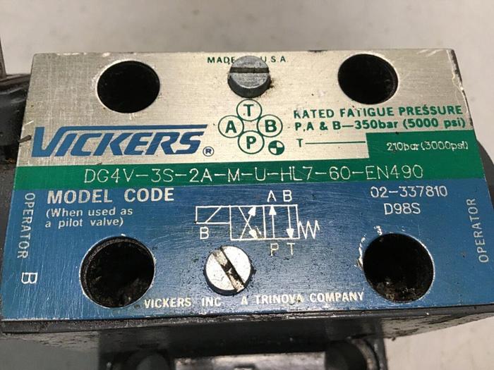 Used VICKERS Valve DG4V3S2AMUHL760EN490 Used