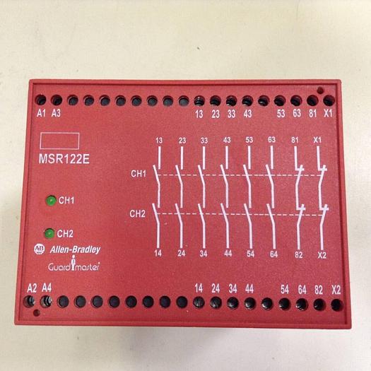 Used ALLEN BRADLEY Safety Relay 440R-E21358 SER A #70560
