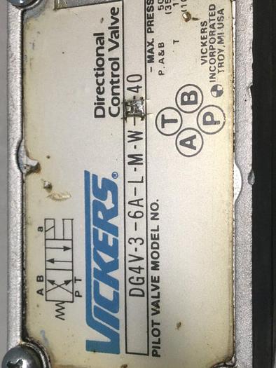 Used VICKERS Directional Control Valve DG4V36ALHW40 #105753