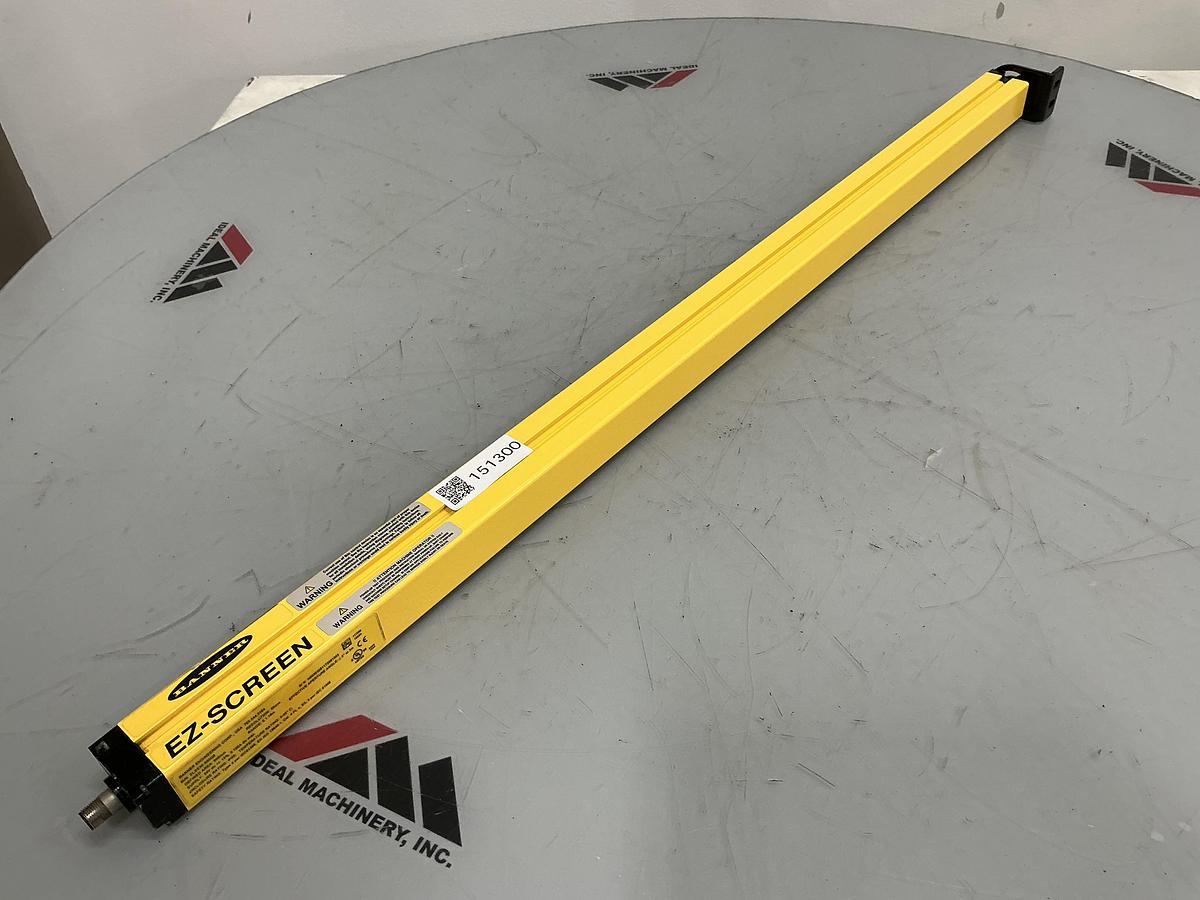 Used BANNER ENGINEERING SLSE30-900Q8