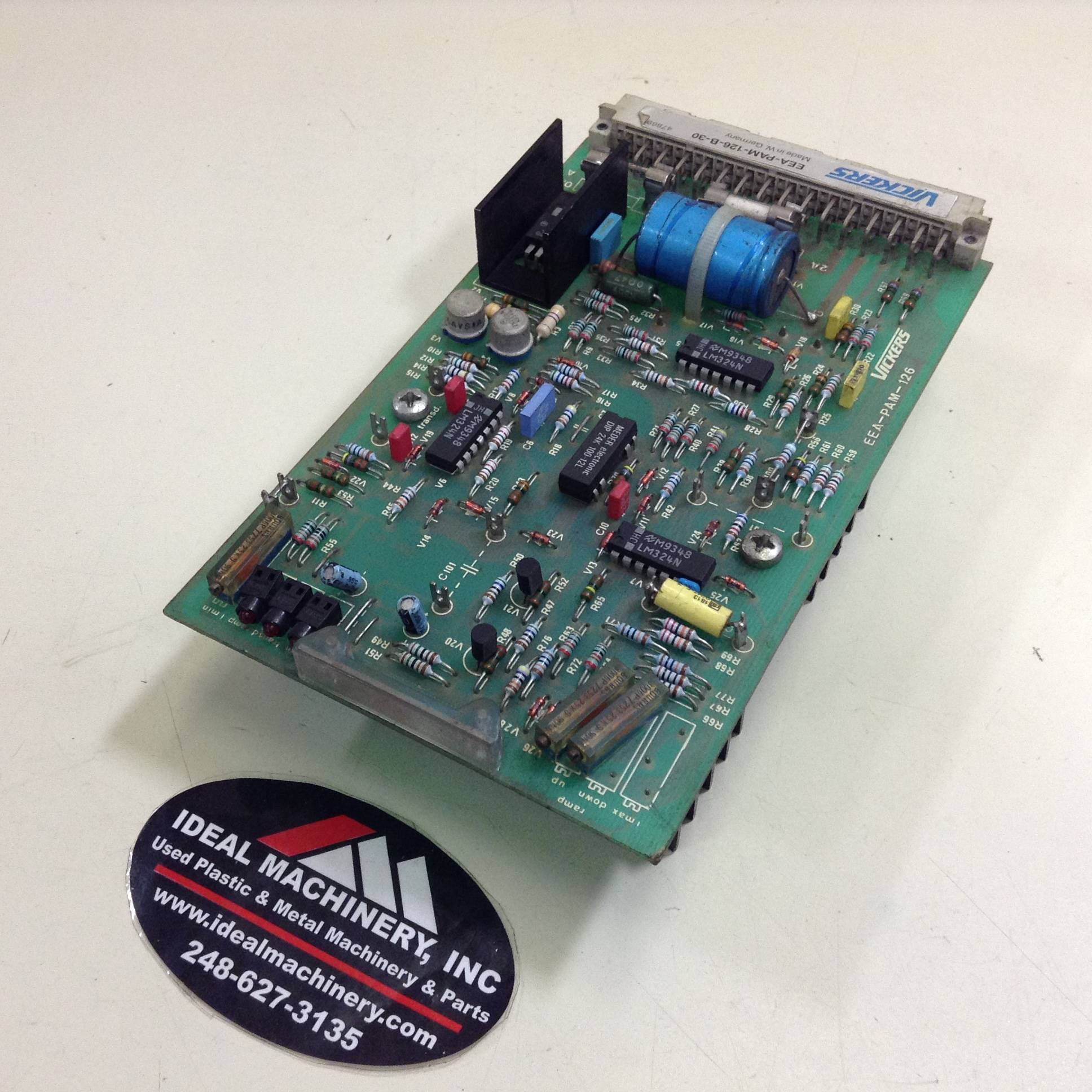 Used VICKERS Power Amp Circuit Card EEA-PAM-126-B-30 USED