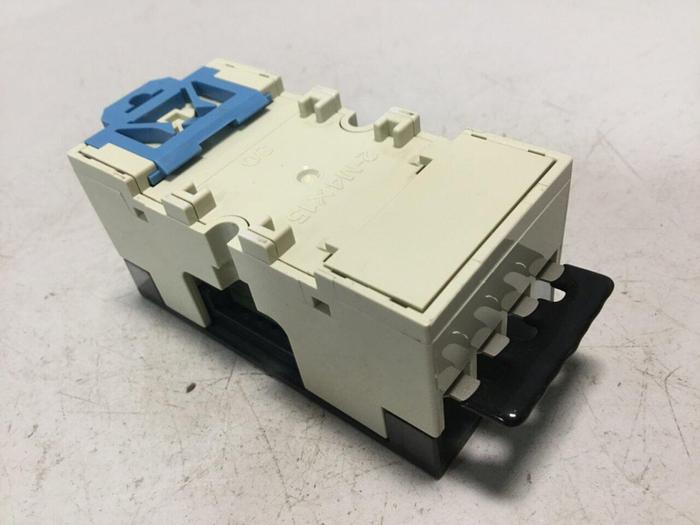 Used PANASONIC Relay AY33002 RT3S-24V #104127