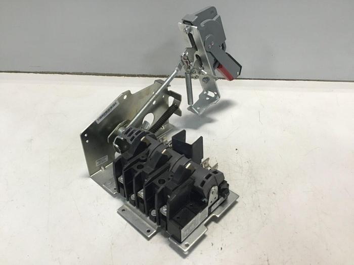 Used ALLEN BRADLEY Line Terminal Guard Disconnect 1494V-DS30 SER D #132420