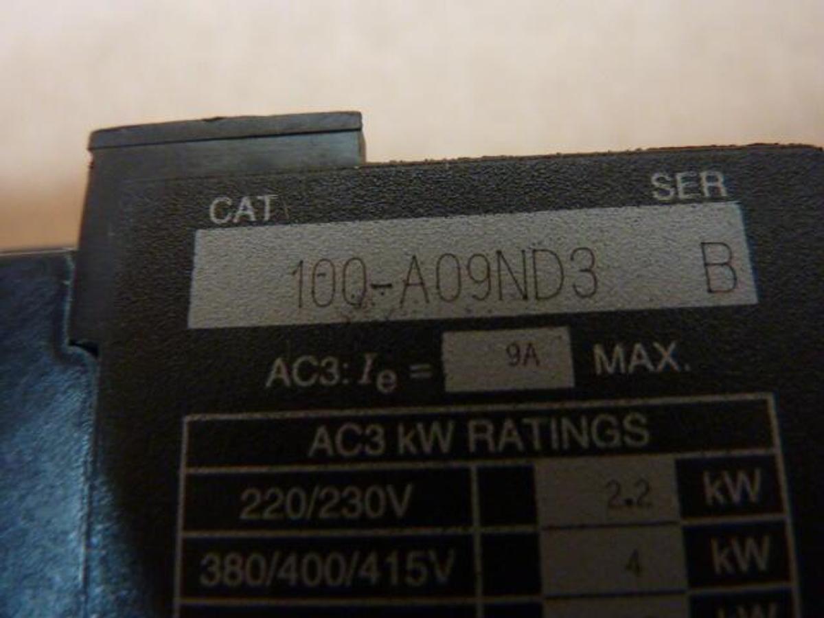 Used ALLEN BRADLEY Contactor 100-A09ND3 SER B Used