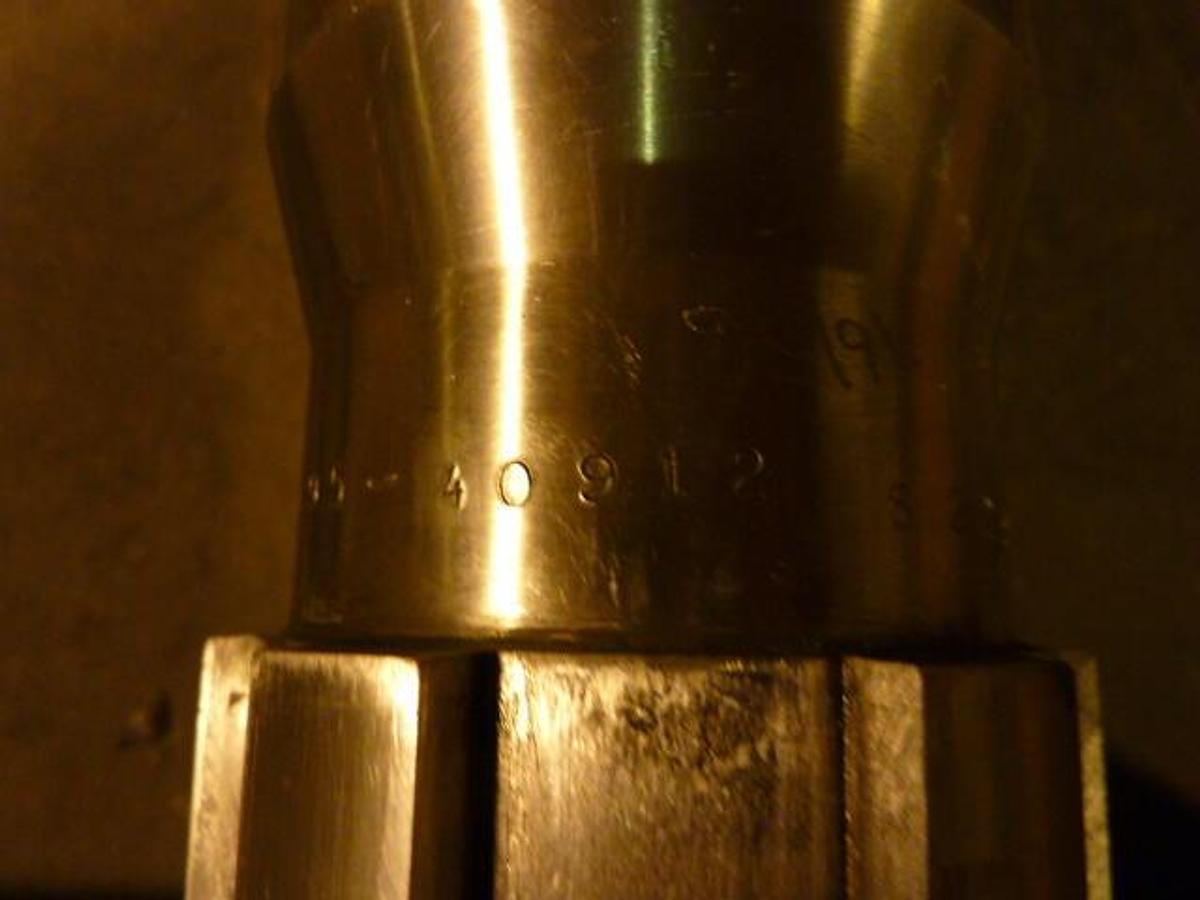 Used GENERIC Screw SCREW215 Used