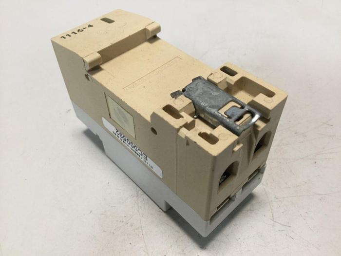 Used SIEMENS 16 Amp Circuit Breaker 5SM1 111-6 #104756