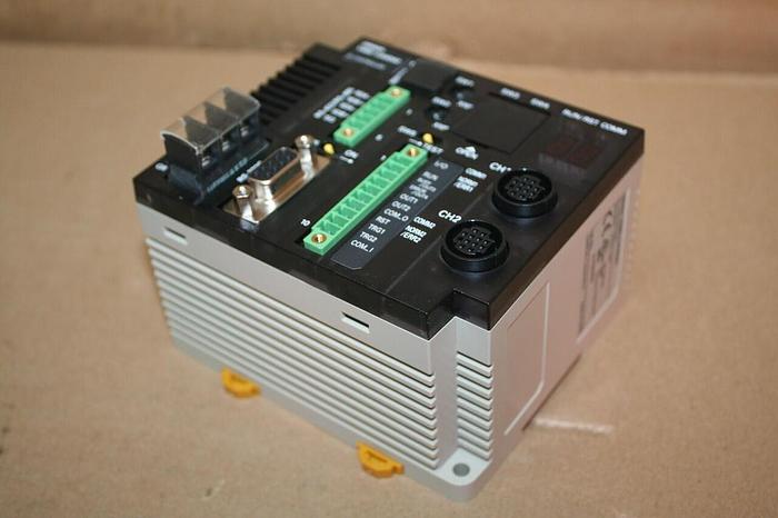 OMRON ID System ID Controller V680-CA5D02 Used