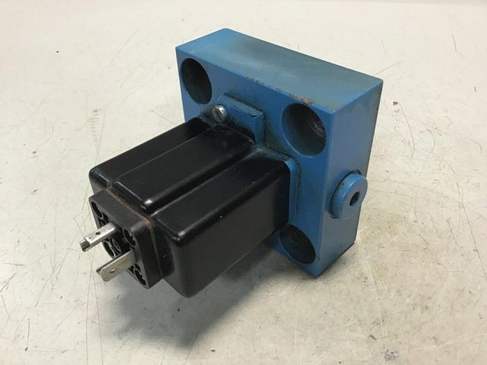 Used BOSCH Valve 0 810 060 045 USED