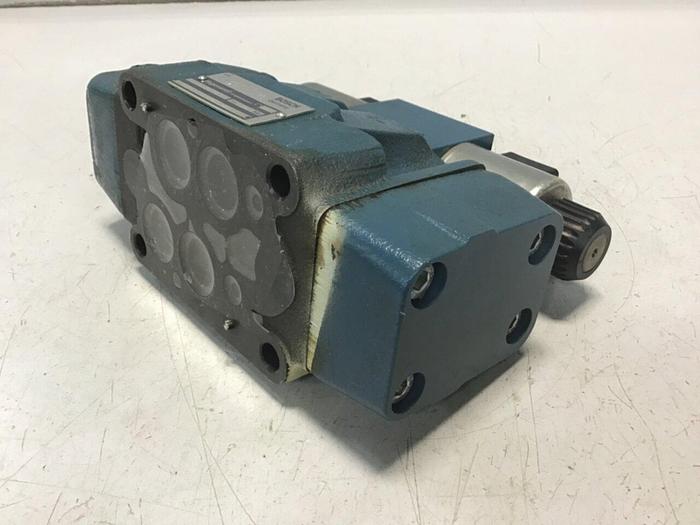 Used BOSCH Directional Valve 0 810 091 423 #137516