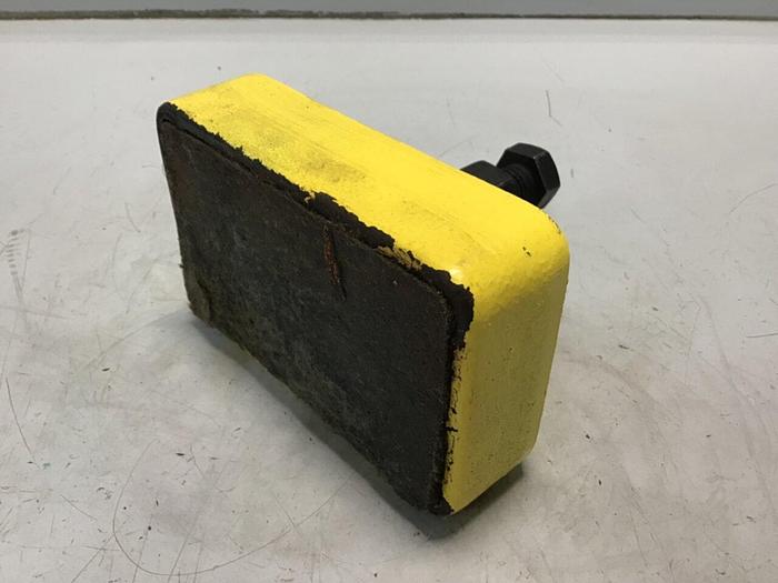 Used UNISORB Leveling Mount Pad 5 x 3 LR-2000 #122705