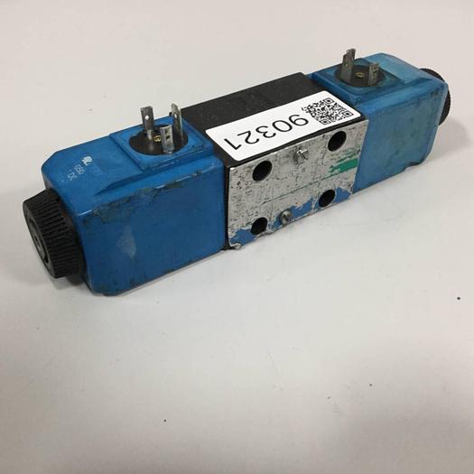 Used VICKERS Valve DG4V-3S-33C-M-U-H5-60 #90321