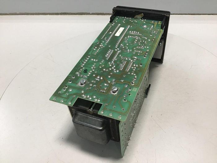 Used BARBER COLMAN Temperature Control 585A-20016-000-0-00 #113399