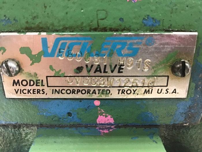 Used VICKERS Valves DG4V-3-2AL-M-U-HL7-60 #142489