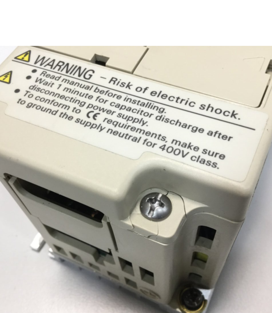 Used YASKAWA VS Mini J7 Drive CIMR-J7AA20P2 USED