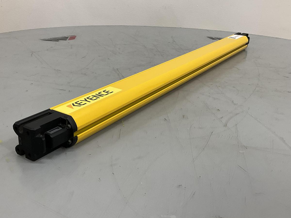 Used KEYENCE SL-V79FM-R
