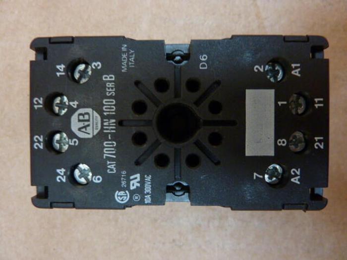 Used ALLEN BRADLEY Socket 700-HN100 SER B #27572 DNL SCRAPPED