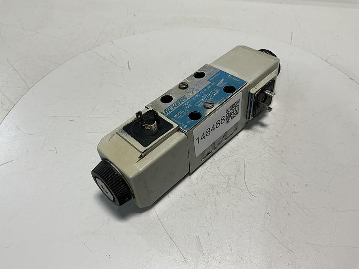 Used TOKIMEC DG4V-3-2C-M-U-B6-60