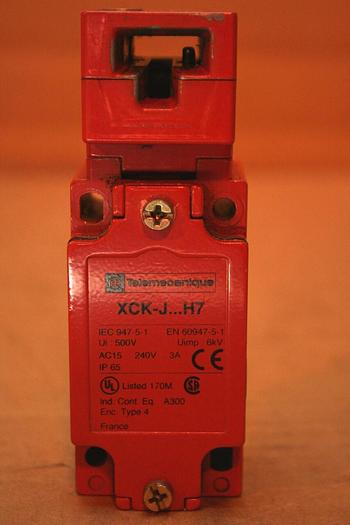 Used TELEMECANIQUE Switch XCK J7910H7 #11166