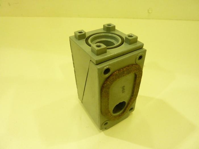 Used ALLEN BRADLEY Limit Switch 802T-APU SER F #43336
