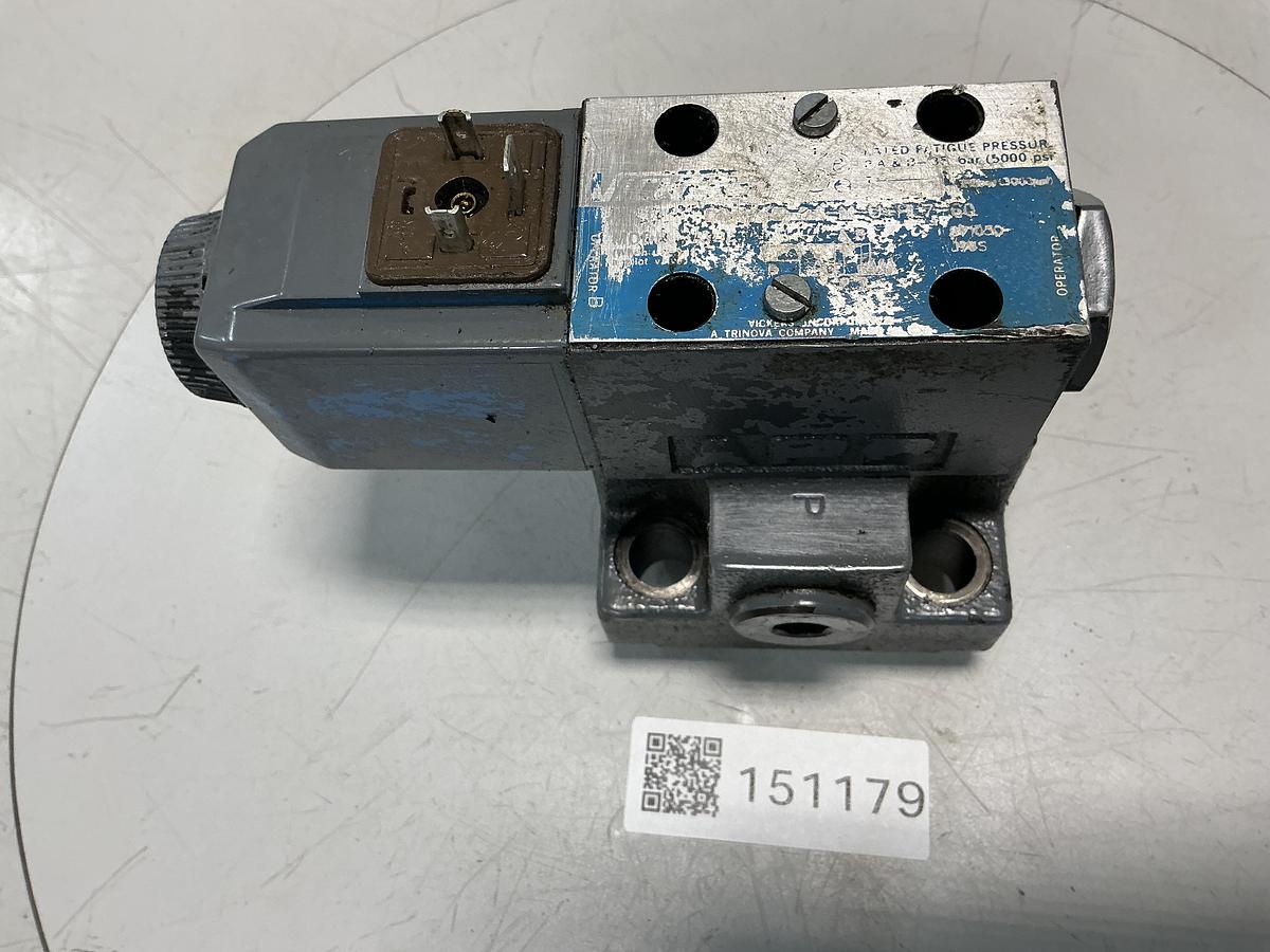 Used VICKERS DG4V-3-2AL-M-U-HL7-60