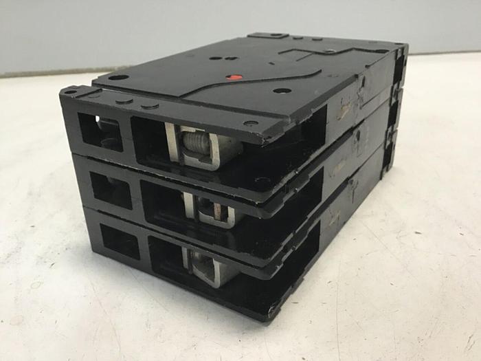 Used SIEMENS 40 Amp Circuit Breaker ED63A040 #131926