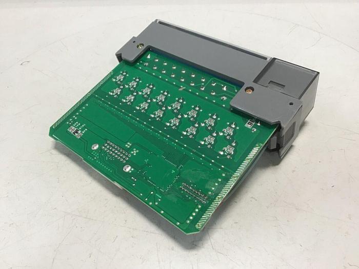 Used ALLEN BRADLEY Output Module 1746-OV16 SER C #118506