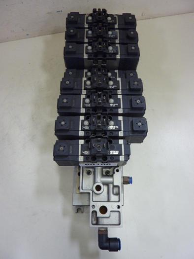 Used SMC Control Block w/ Valves VS7-6-FG-S-3 #60106