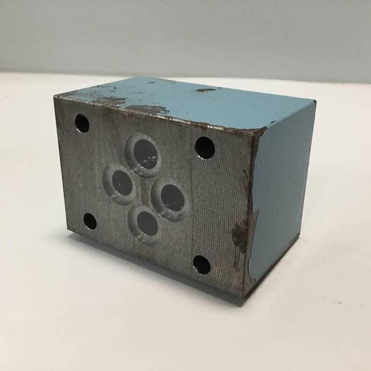 Used REXROTH Uchida Valve 4WE10JA0AG24NPS8860 #91739