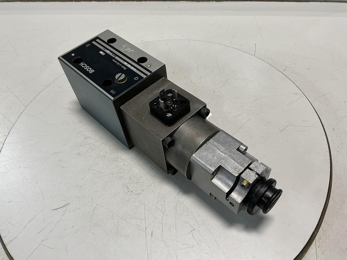 Used BOSCH 0 811 403 001